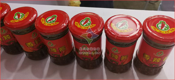 醬料瓶全自動真空旋蓋機(jī),智能真空旋蓋機(jī)